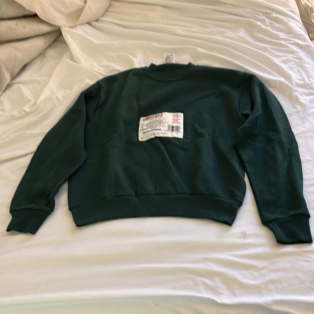 Boys sweatshirt, color, green size large 14 to 16 trademark jerkers